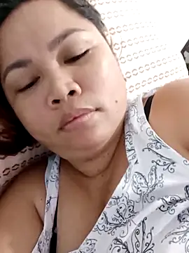 XXLorie 02 online show from February 19, 2025, 12:33 pm