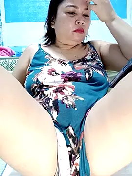 XXLorie 02 online show from March 20, 2025, 3:13 am