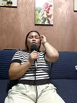 XXLorie 02 online show from January 17, 2026, 11:15 am