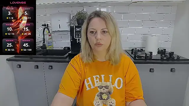 erikaerika online show from May 27, 2026, 4:42 am