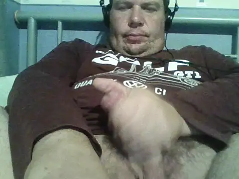 thickdick12331 online show from October 29, 2025, 9:05 pm
