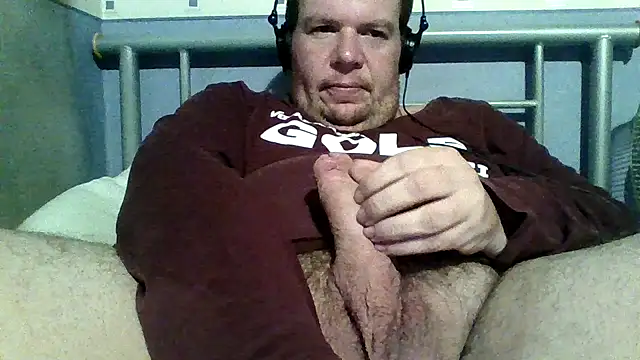 thickdick12331 online show from November 14, 2025, 10:07 pm