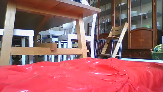 fetishkraut online show from October 17, 2025, 9:12 am