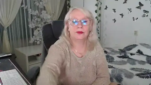 Ghertrude52 online show from March 16, 2026, 4:40 am