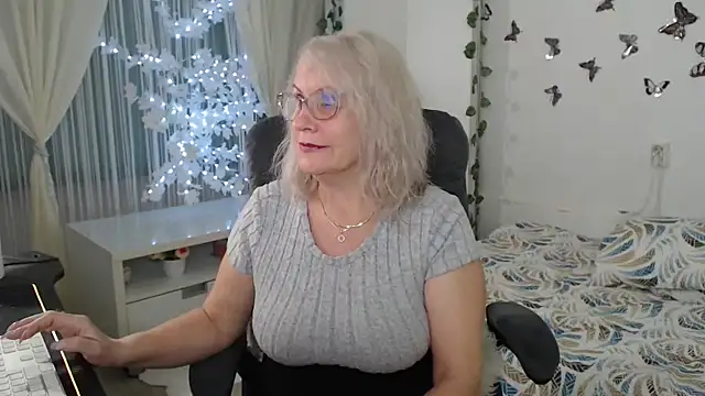 Ghertrude52 online show from March 29, 2026, 4:45 am