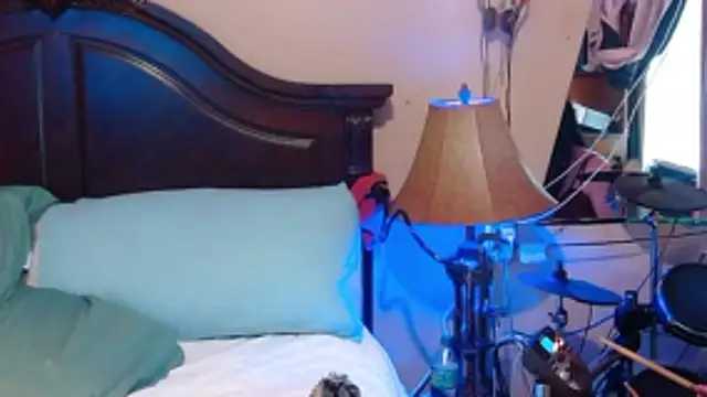 AerobicSleeve online show from April 25, 2026, 6:16 pm