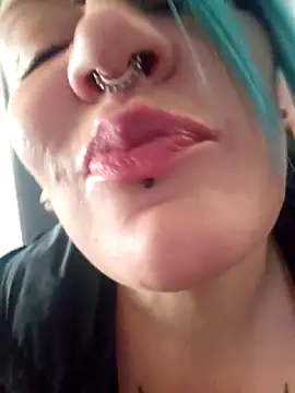 PinkTheHawk online show from April 8, 2026, 2:00 am