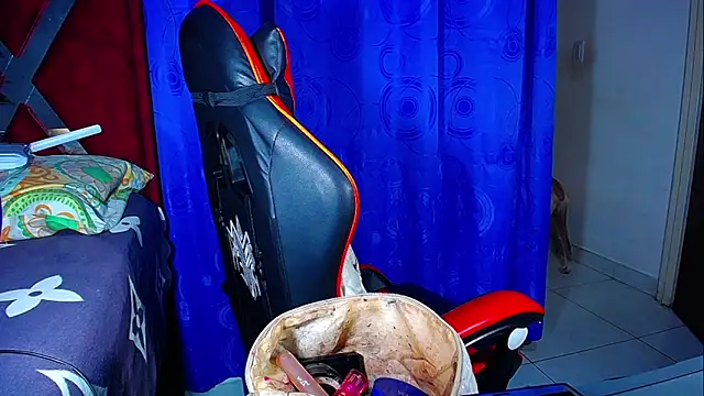 DanisaBrown online show from February 17, 2026, 2:02 pm