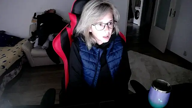 Snapshot of SexxyLety chatting on October 1, 2025, 6:30 am SexxyLety online show from October 1, 2025, 6:30 am