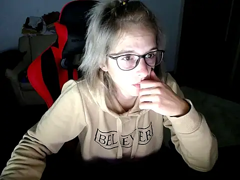 Snapshot of SexxyLety chatting on October 1, 2025, 8:15 pm SexxyLety online show from October 1, 2025, 8:15 pm