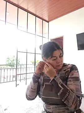 emma tour online show from February 15, 2025, 4:12 pm