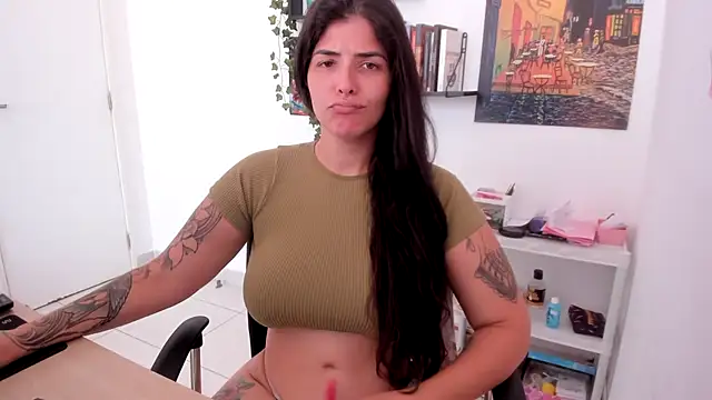 TaliMajesty online show from February 1, 2025, 1:51 pm