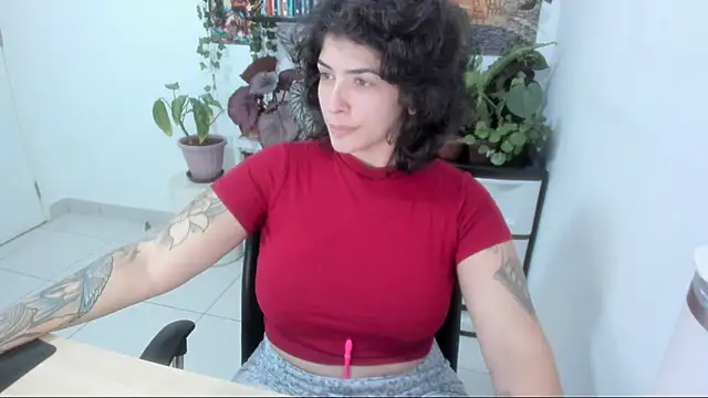 TaliMajesty online show from September 17, 2025, 8:32 pm