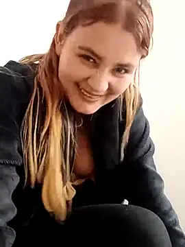 Mia davis01 online show from April 11, 2026, 9:30 pm