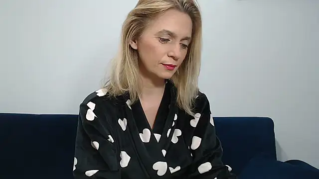 MysticCreature online show from February 16, 2025, 6:21 am