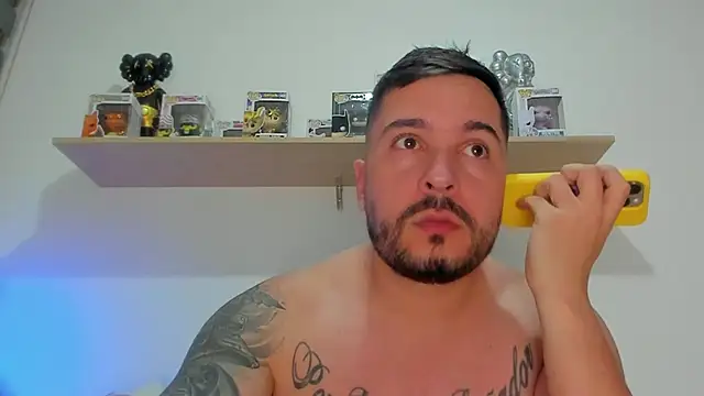 camilo restrepo21 online show from March 8, 2026, 12:52 am