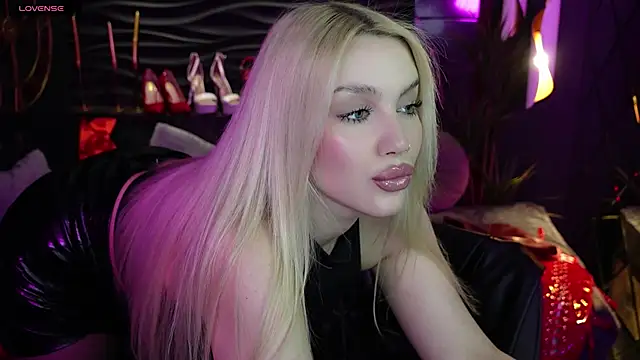 MistressDarsy online show from March 13, 2025, 5:39 pm