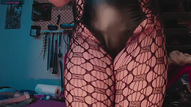 barbarah  online show from March 3, 2025, 4:03 pm