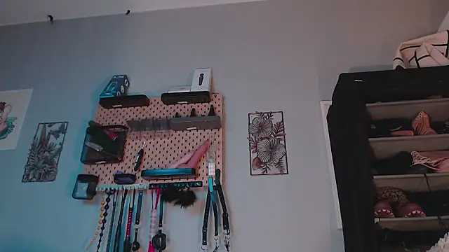 barbarah  online show from March 7, 2025, 10:24 am