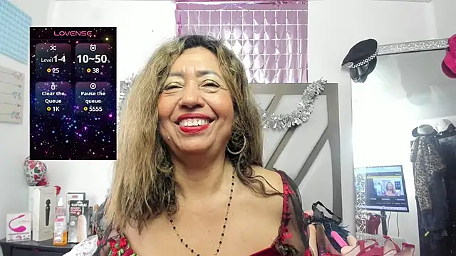 Snapshot of matureluna chatting on March 22, 2025, 4:47 pm matureluna online show from March 22, 2025, 4:47 pm