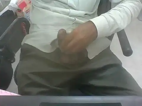 lltstr52 online show from March 27, 2026, 7:58 am