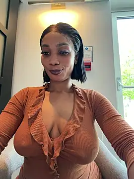Snapshot of __Nessa__ chatting on May 21, 2026, 11:28 am Nessa online show from May 21, 2026, 11:28 am