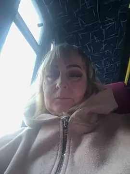 Irina2909xh online show from February 23, 2025, 3:29 pm