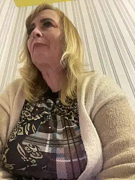 Irina2909xh online show from January 11, 2026, 8:25 pm