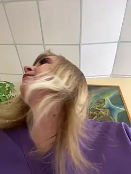 Irina2909xh online show from January 12, 2026, 8:52 am