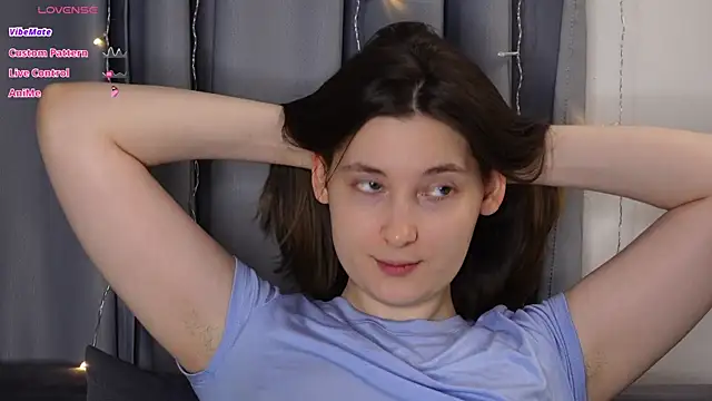 BeckyMartens online show from October 17, 2025, 1:53 am