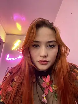 Snapshot of Tulipa_ chatting on December 19, 2024, 10:10 pm Tulipa online show from December 19, 2024, 10:10 pm