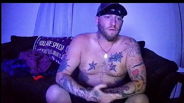 Snapshot of Livingpuddle chatting on July 24, 2026, 7:50 am Livingpuddle online show from July 24, 2026, 7:50 am
