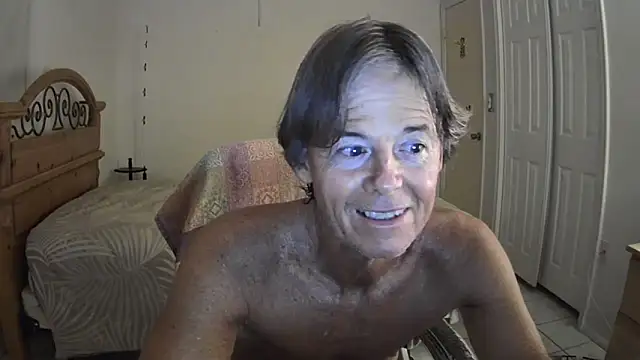 Snapshot of nakeedcowboi65 chatting on May 6, 2026, 7:46 am nakeedcowboi65 online show from May 6, 2026, 7:46 am