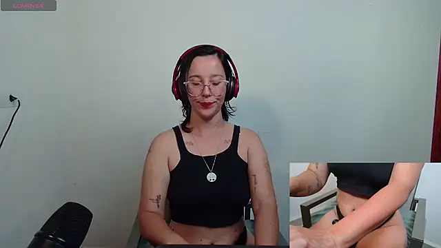 mahina84 online show from July 16, 2026, 7:09 pm