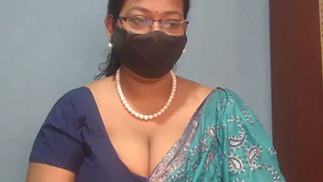 naughtyboobs38dd online show from July 24, 2026, 8:45 am