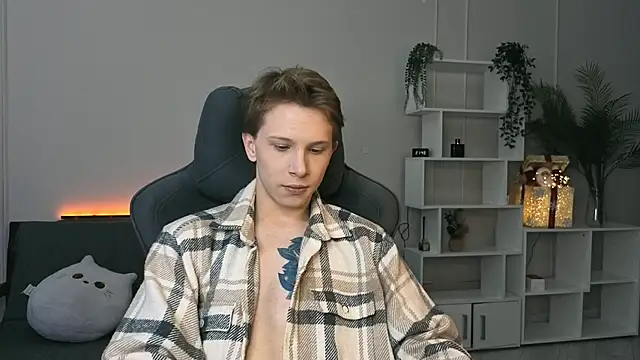 arlekincrop online show from January 15, 2026, 4:44 pm