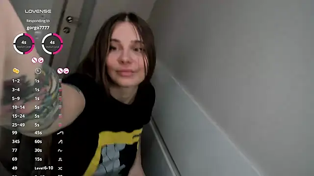 Snapshot of JuliaBusty chatting on February 5, 2025, 3:42 pm JuliaBusty online show from February 5, 2025, 3:42 pm