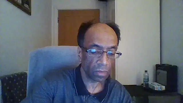 rauncher1 online show from October 20, 2025, 8:04 am