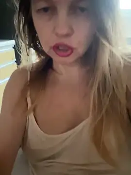 Susanel online show from October 26, 2025, 11:05 am