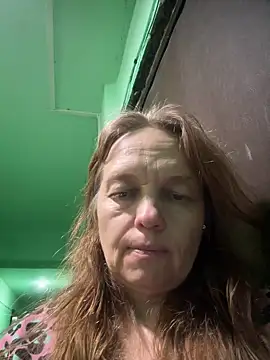 Snapshot of Susanel chatting on June 14, 2026, 10:01 pm Susanel online show from June 14, 2026, 10:01 pm