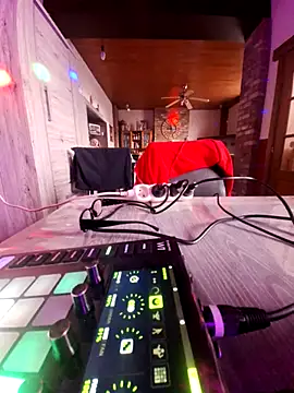 Snapshot of neegrr chatting on February 18, 2026, 7:59 am neegrr online show from February 18, 2026, 7:59 am