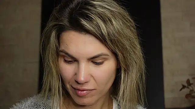 FeliciaKrige online show from April 18, 2026, 7:29 pm