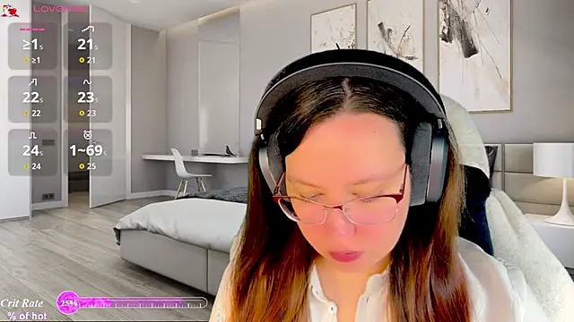 Snapshot of Victoria_Romans chatting on July 21, 2026, 1:57 pm Victoria Romans online show from July 21, 2026, 1:57 pm