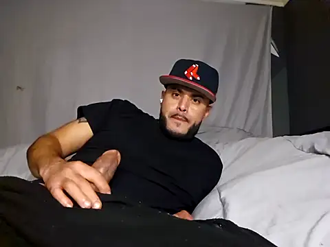 gardy8585 online show from January 7, 2025, 2:30 pm