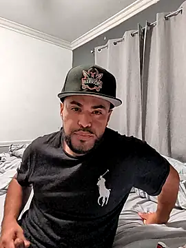 gardy8585 online show from October 11, 2025, 1:09 pm