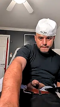 gardy8585 online show from April 1, 2026, 9:01 pm