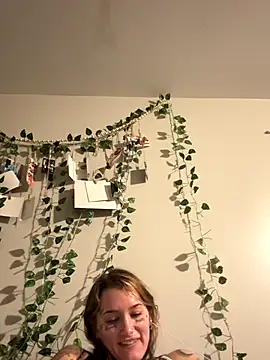 Snapshot of lexymarie chatting on November 25, 2025, 1:49 am lexymarie online show from November 25, 2025, 1:49 am