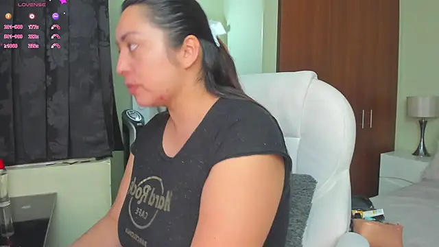 Kyllie B online show from March 18, 2025, 2:25 am