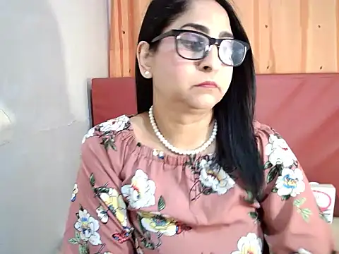 Indiankushy online show from February 13, 2025, 8:24 pm