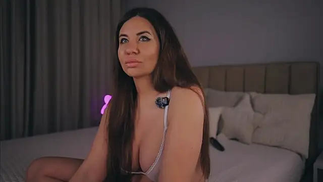 LollieSplash online show from April 13, 2026, 9:20 pm